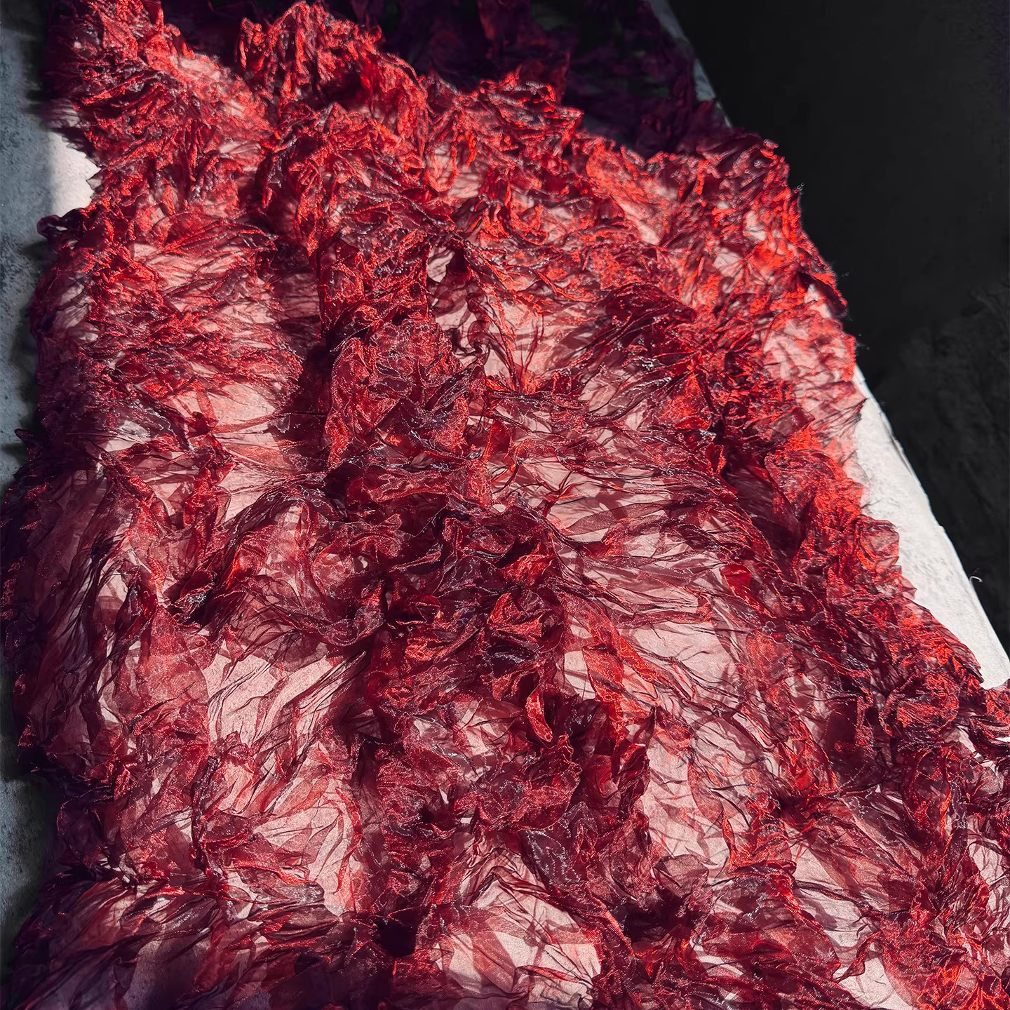 Crystal Mesh Fabric - 5-ярдовая плиссированная атласная ткань с кристаллами