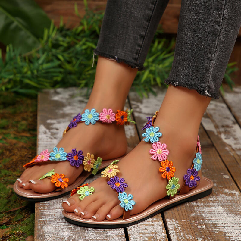 Embroidery Embellishments - Богемные дизайнерские сандалии с вышивкой и