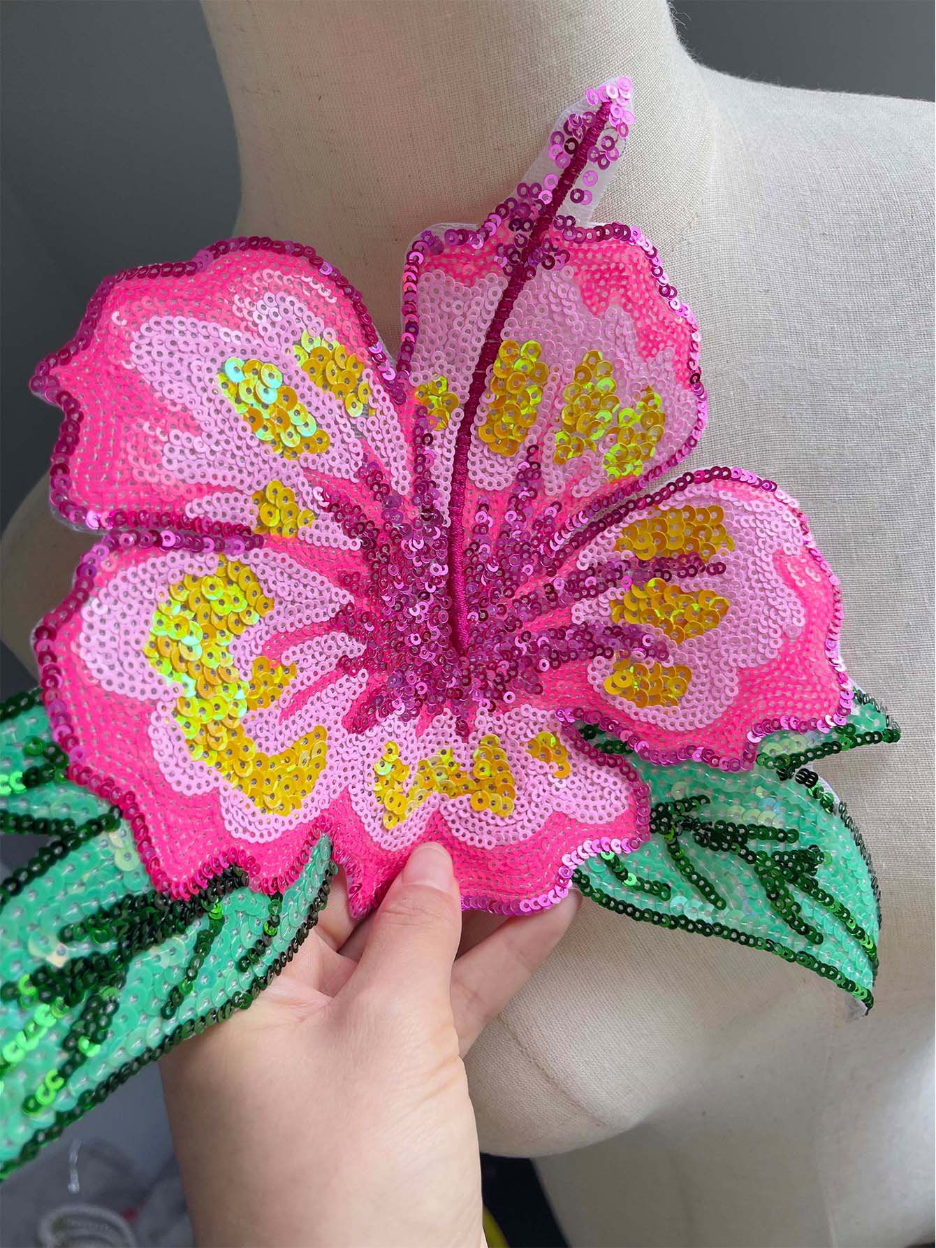 1 шт., 26 см, блестящие розовы – обзор и цена Applique Patch Flower
