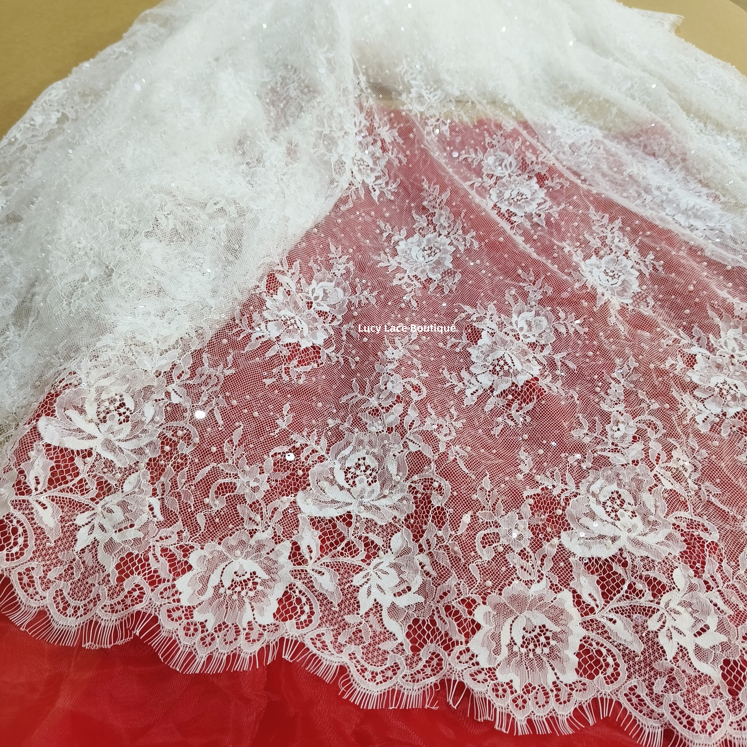 1 панель шириной 1,5 м, длина  – обзор и цена Sequin Fabric Panel