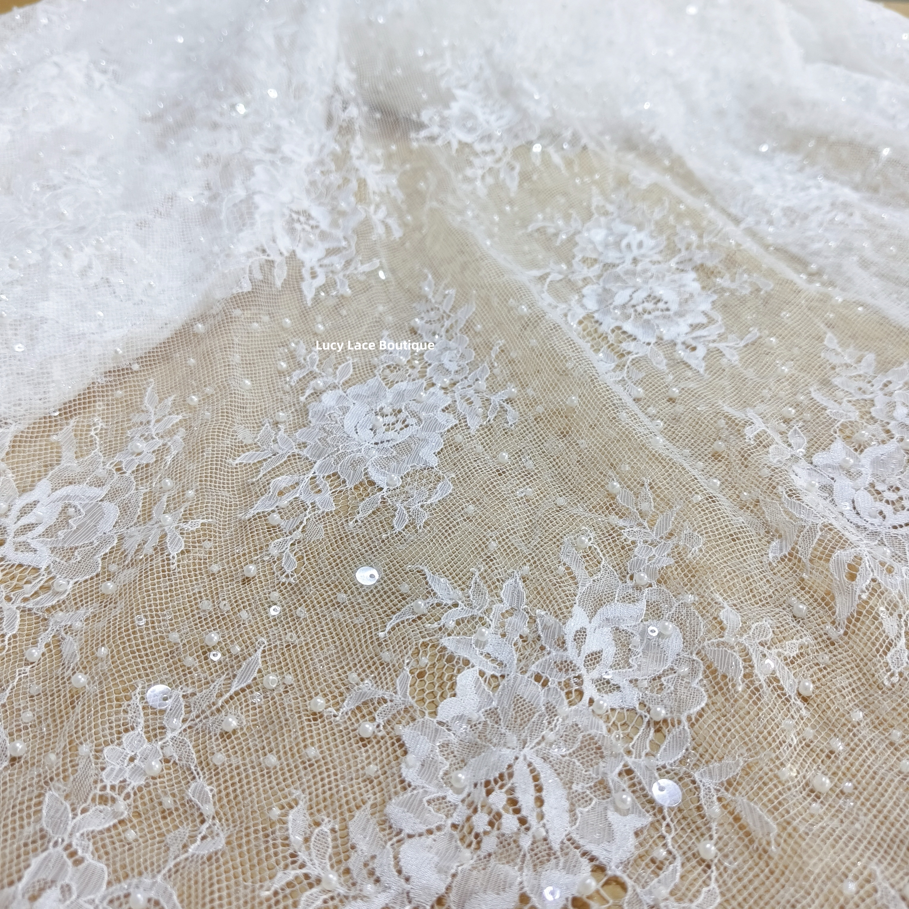 1 панель шириной 1,5 м, длина  – обзор и цена Sequin Fabric Panel