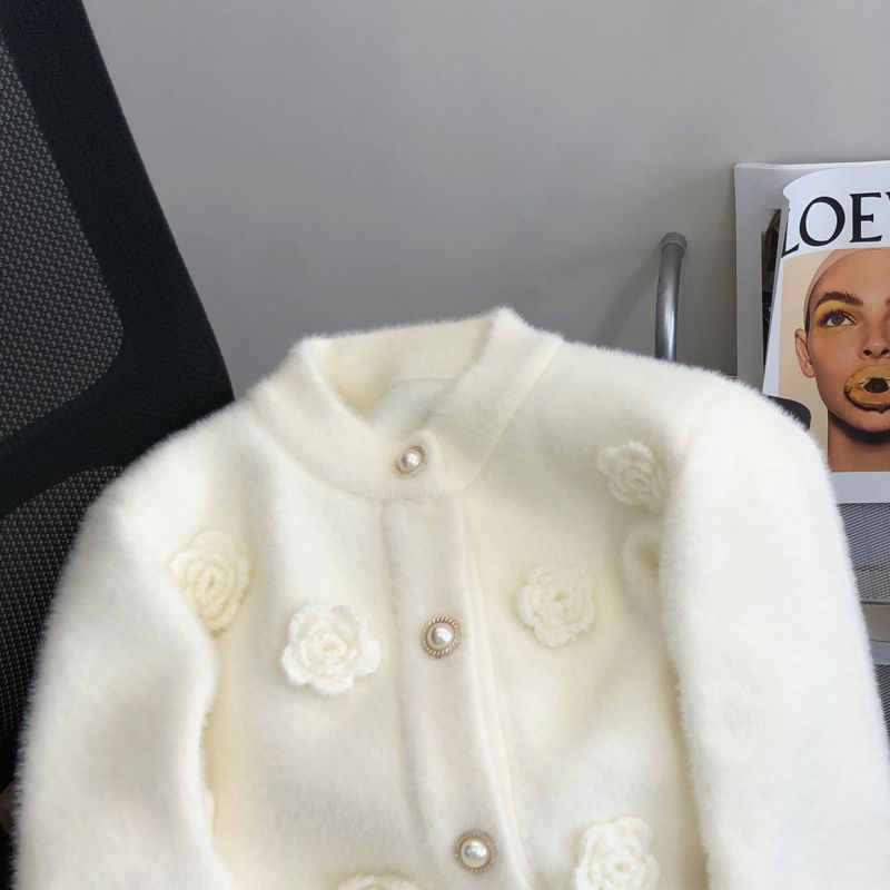 Новый супернеувядающий белый с – обзор и цена Applique Patch Flower