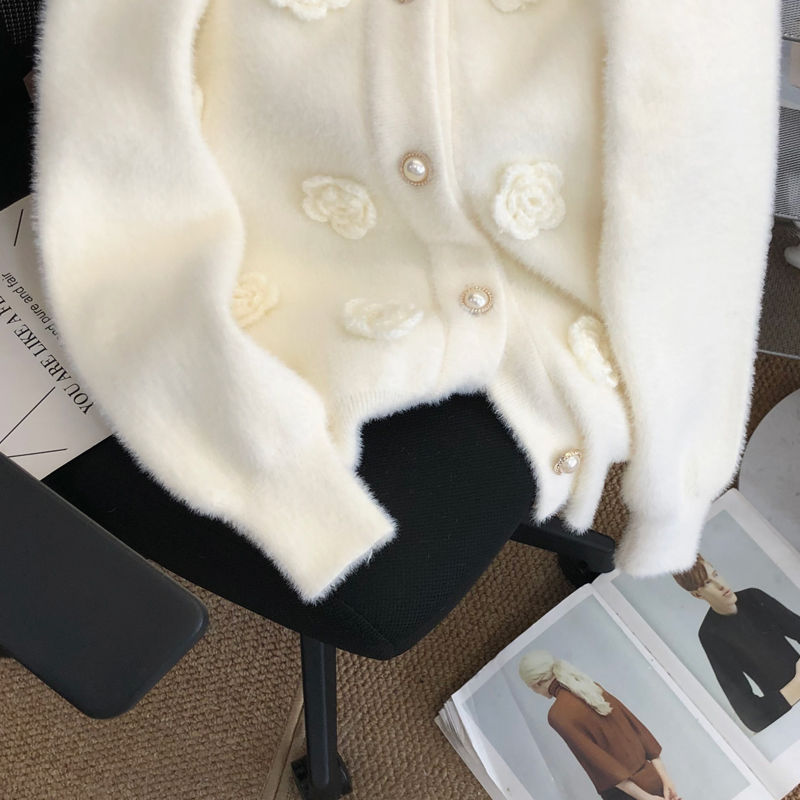 Новый супернеувядающий белый с – обзор и цена Applique Patch Flower